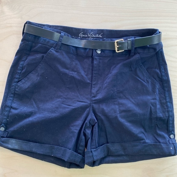 Gloria Vanderbilt All  Around Slimming Effect Shorts size 8P (EW) - Picture 3 of 14